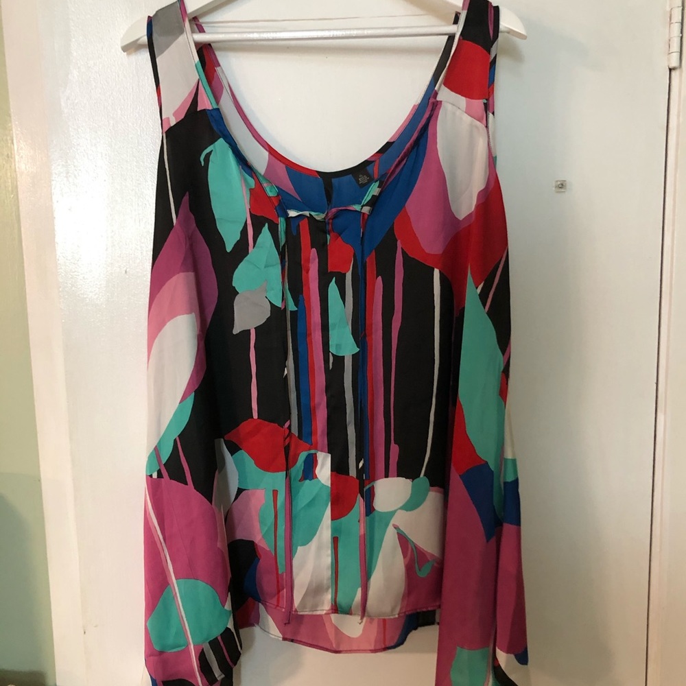 Silky butterfly bottom tank top